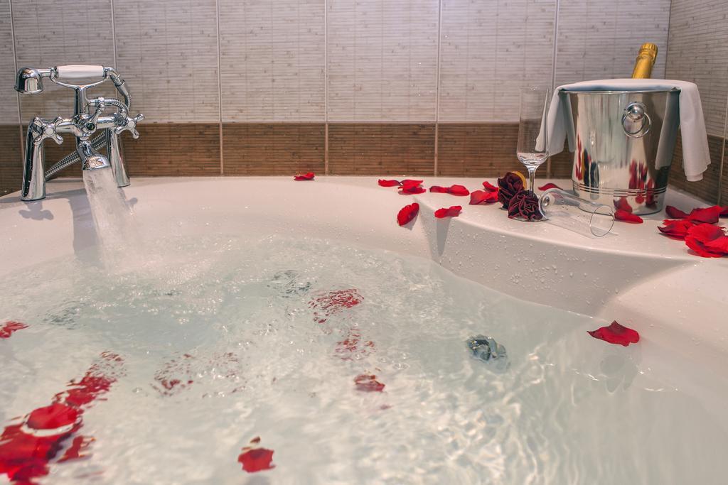 אנו טריקאלה Feggarognemata Suites חדר תמונה